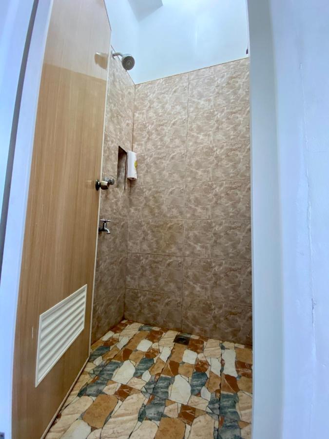 Bed and Breakfast Location One Eighty Bangcusay Esterno foto